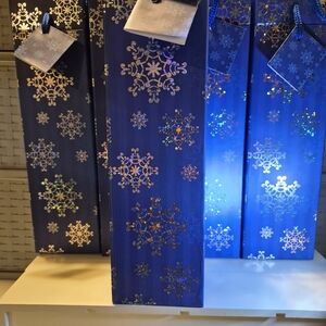 Set of 5 Silver Holographic Snowflake Blue Holiday Wine Gift Boxes NWT